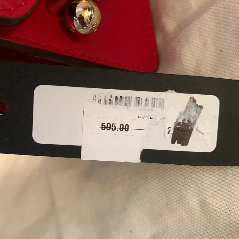 Strathberry Mini East/West Leather Crossbody Bag
STRATHBERRY - Picture 13 of 16